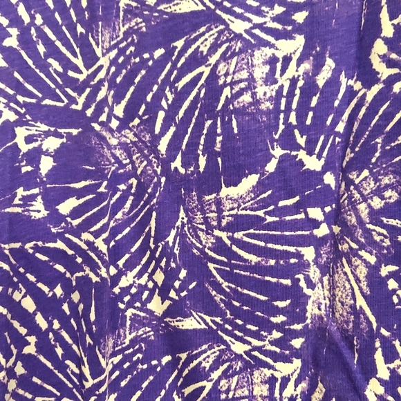 Roaman's Keyhole Short Sleeve Top - Picture 2 of 5